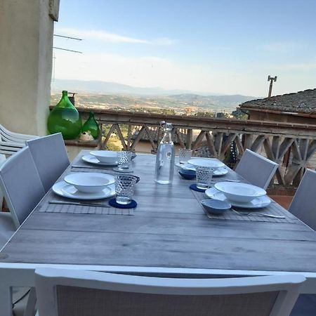 Appartamento Viola 27 Perugia Bagian luar foto